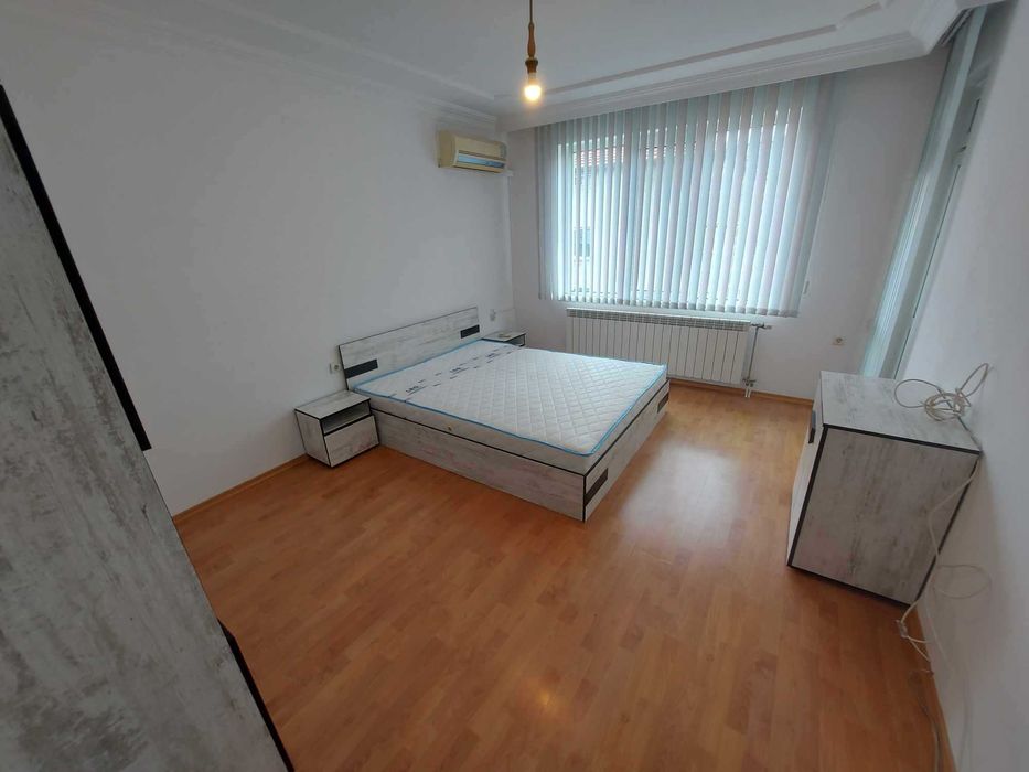 Дава се под наем Двустаен апартамент в Търговище, Център - 78 кв.м за 280.5 € - Снимка #8