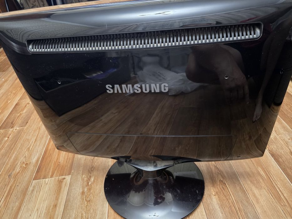 Samsung SyncMaster T240HD 24" 1920x1080