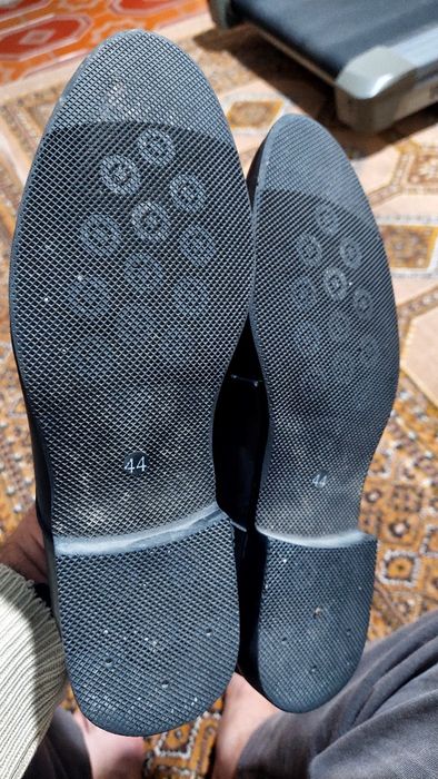 Tufli. Klassik stil. Turkiyaning Gatto Fritto poyafzal fabrikasi.