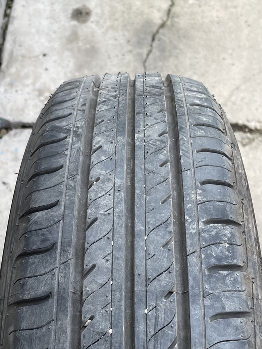 175|60 R15. Комплект шин.