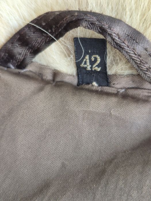 Haină scurtă din blană naturală de vulpe mărimea 42, stare excelentă