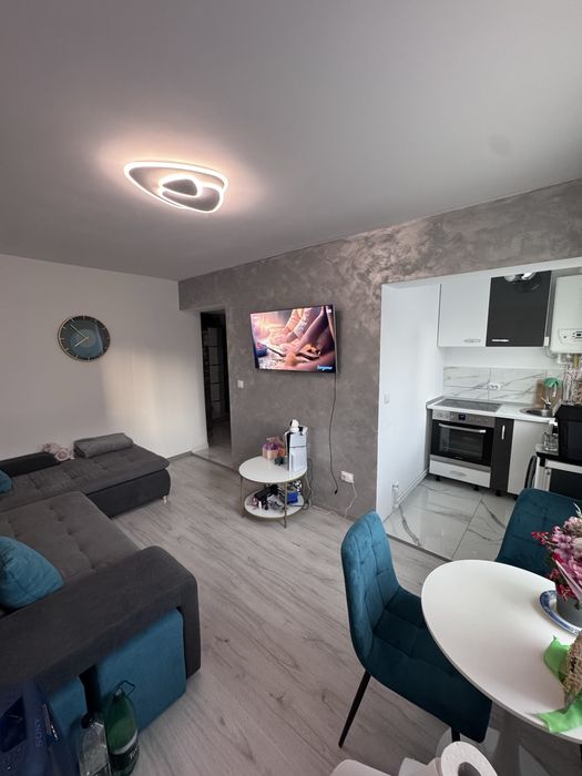 Vand / Schimb Apartament cu 2 camere