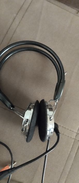 Компьютерные проводные наушники