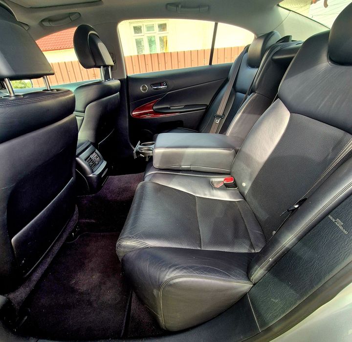 Lexus GS450h baterie schimbată