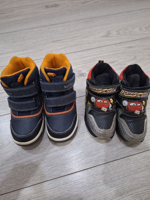 Продам детскую обувь