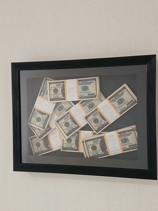 Картина с деньгами