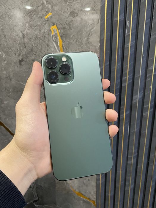 продам срочно 13 pro max 256gb!в идеале