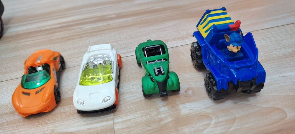 Mașinuța copii cu sunete și lumini