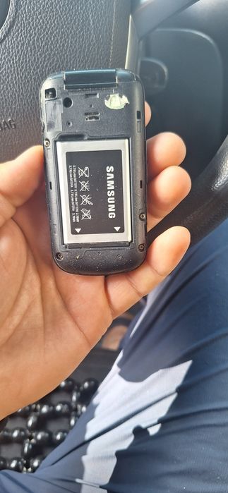 Samsung gusto3  holati yaxshi