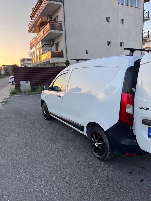 Vând Dacia Dokker