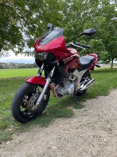 Yamaha TDM.      3vd / 4tx