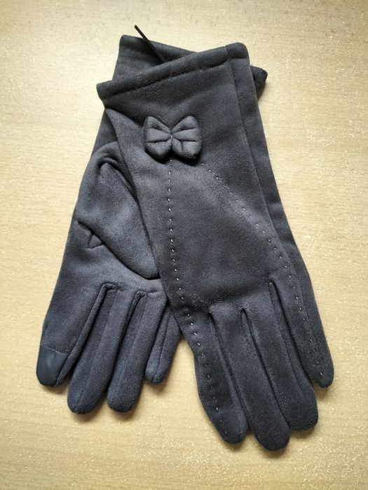 Елегантни дамски ръкавици