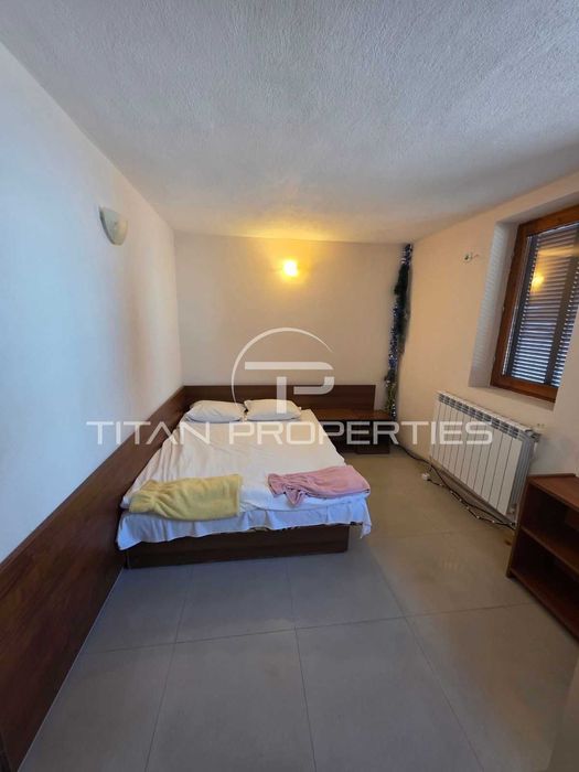 Двуетажна къща в Цигов чарк