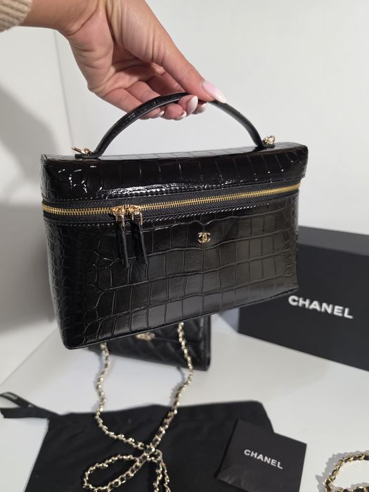 Налична чанта Chanel Vanity Black