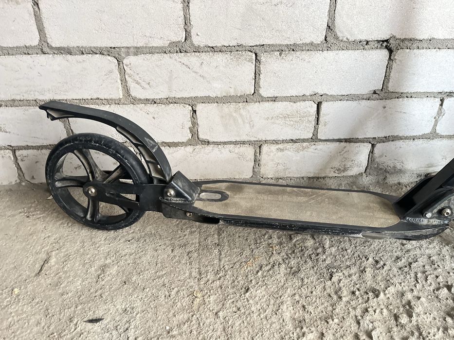 Продам 2 самоката простые не электро