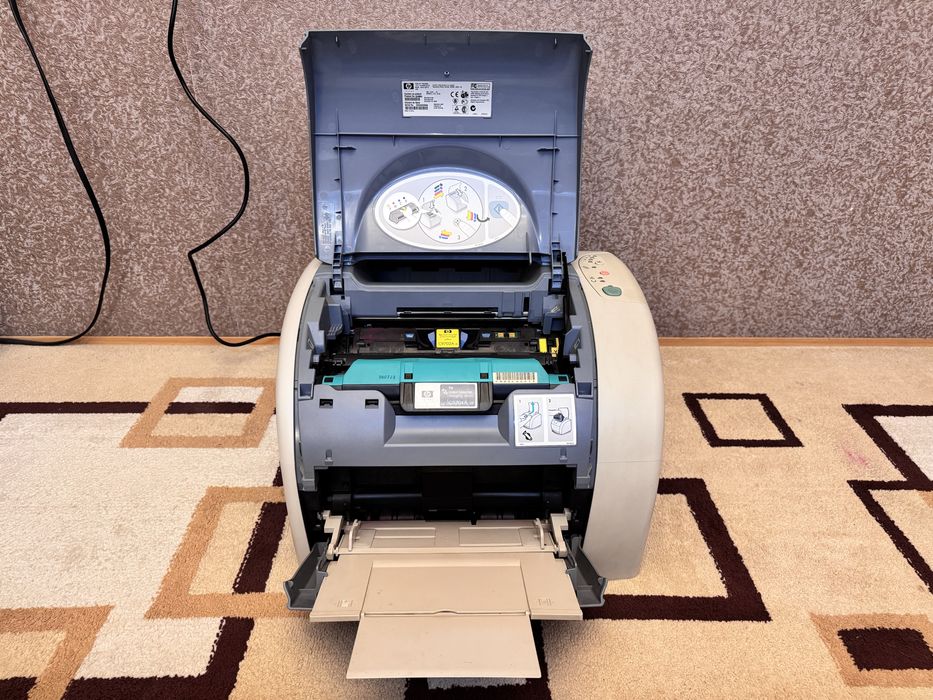 Продаётся лазерный Принтер HP Color LaserJet 1500L