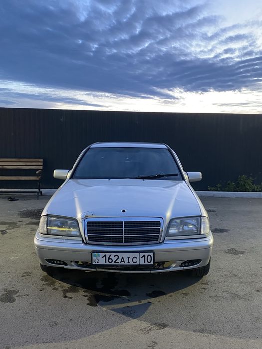 Мерседес с 180 w202