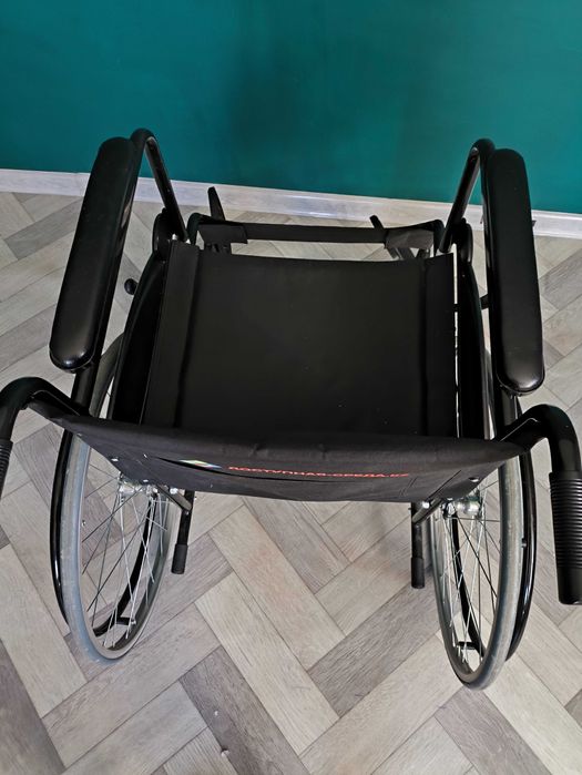 Продаю инвалидное кресло