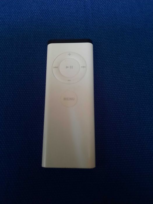 Telecomanda apple