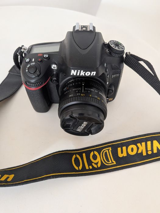 NIKON D610  продам