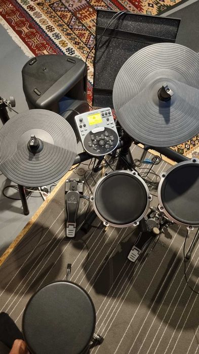 Tobe electronice Behringer XD80USB