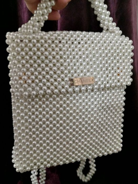 Рюкзак сумка из жемчужных бусин отличный подарок