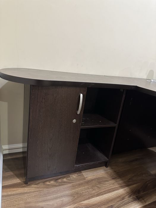 Офисный мебель