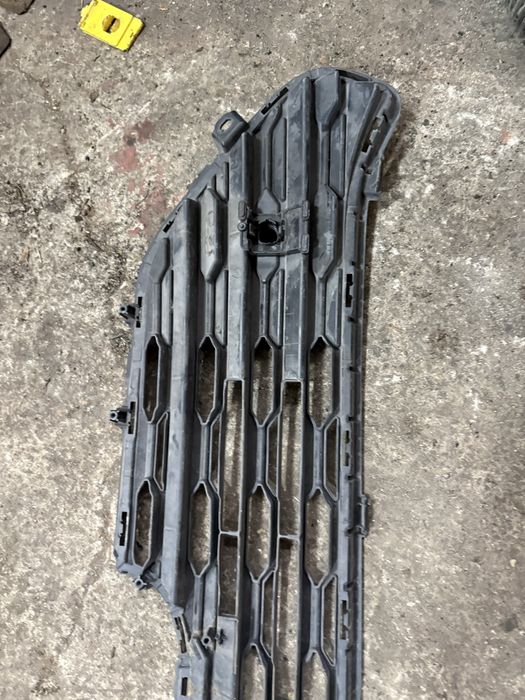 Toyota Rav 4 XA50 Предна Решетка