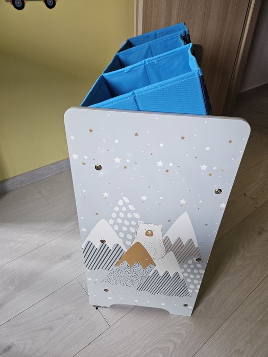 Сет маса с два стола и етажерка