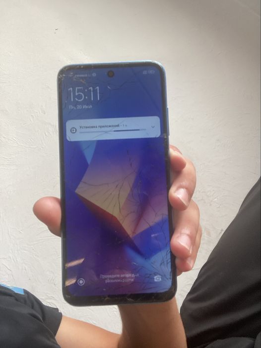 Продам телевон редми 10