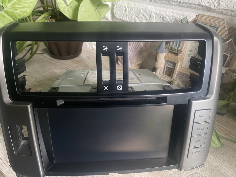 Магнитолла на прадо 150