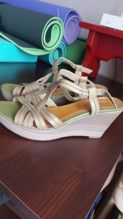 Босоножки на платформе хорошие