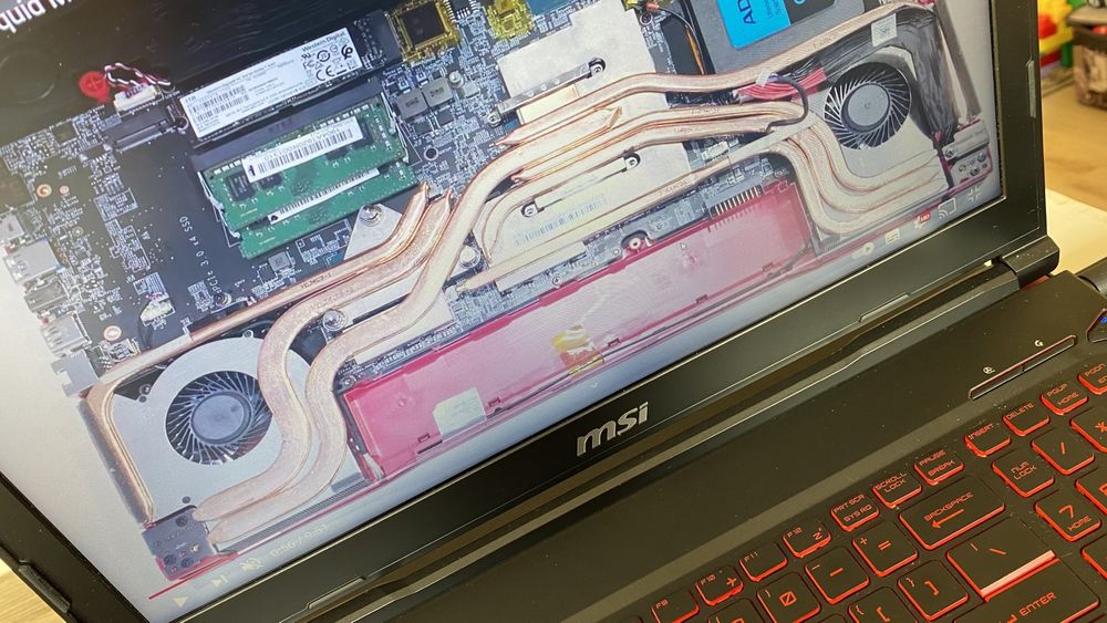 Лаптоп MSI GL63 8RD