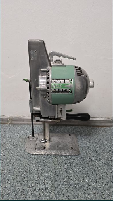 Cutit de croi Wolf Pacer masina taita material