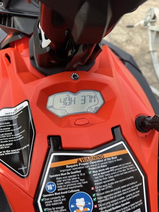 Джет Bombardier Sea Doo Spark Trixx 2021