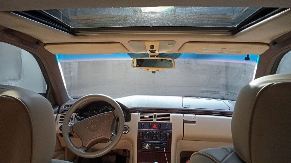 Мерседес 210,111 матор,