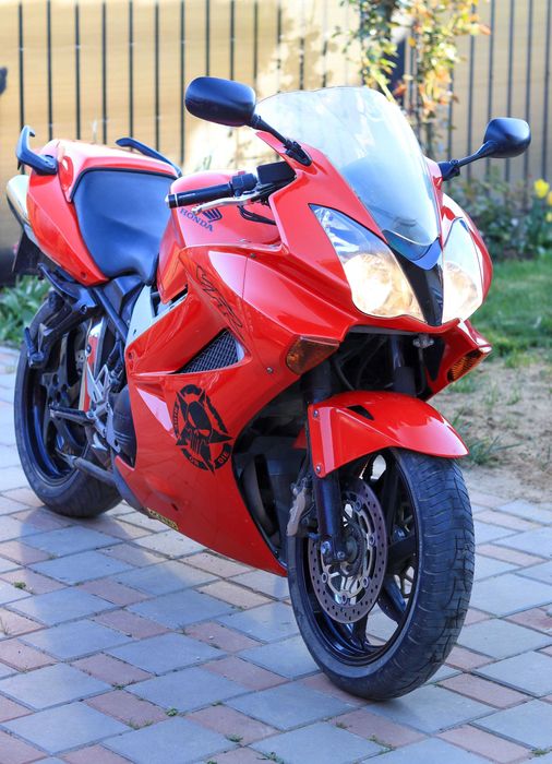 Honda vfr 800 vtec cbs abs