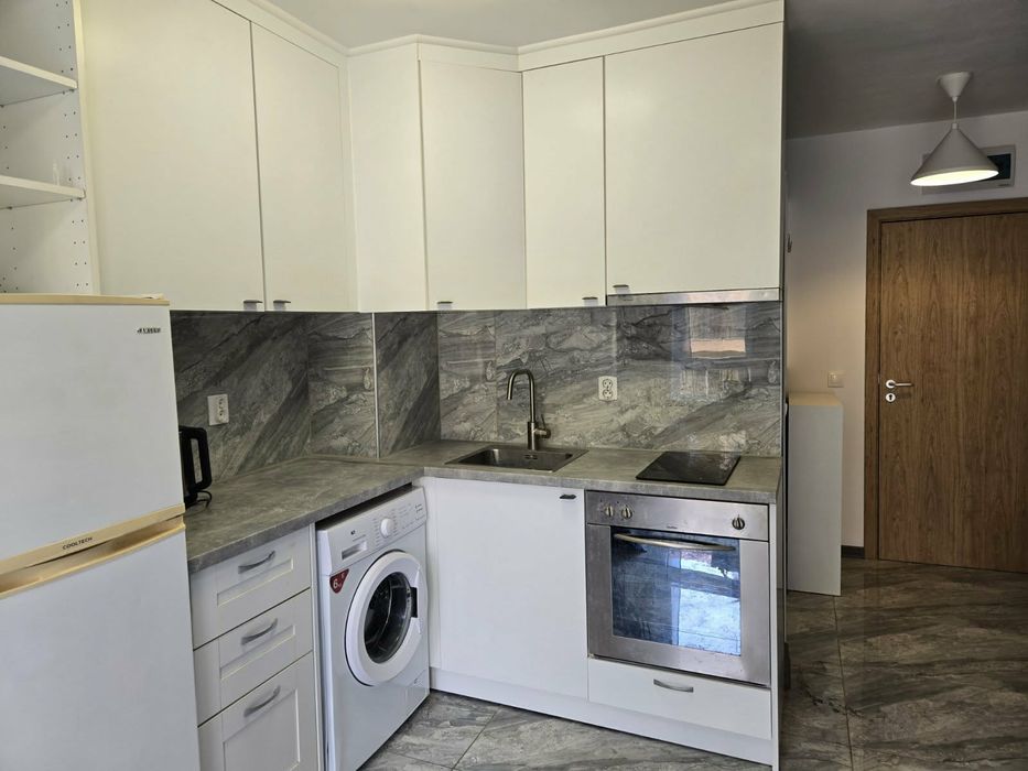 Дава се под наем Едностаен апартамент в София, Изток - 38 кв.м за 328.95 € - Снимка #2