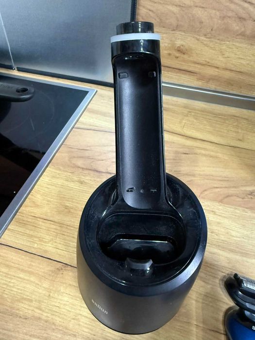 Braun  S6 -60-B7500CC-Електрическа самобръсначка