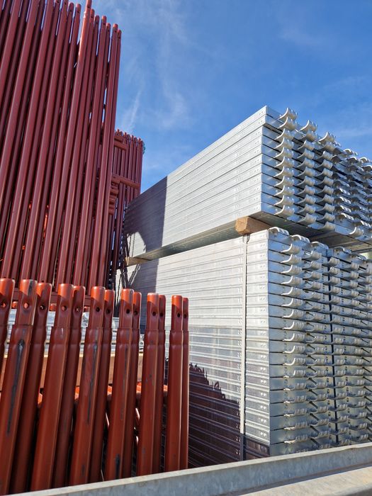 Vindem schelă metalica noua.diverse cantitati 25euro m cu 2 poduri