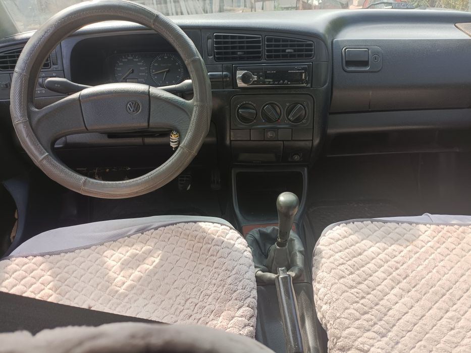 Продается Volkswagen Golf 3 1993 год