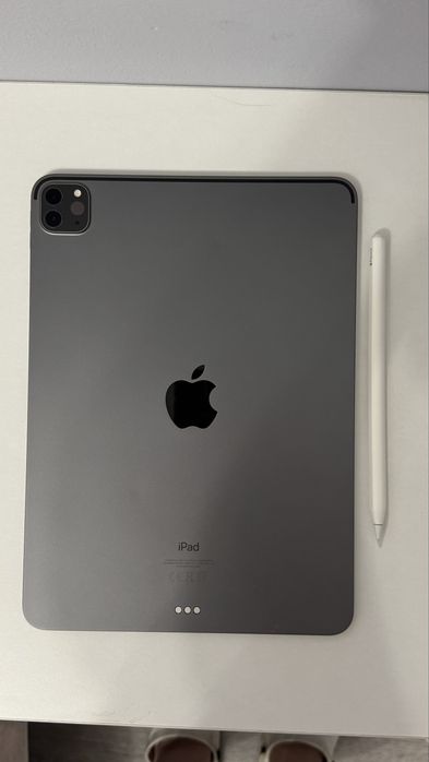 Apple iPad Pro 11 (2-го поколения, 2020)