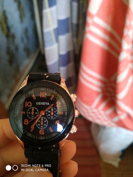 Продам ЖЕНСКИЕ  японские часы!