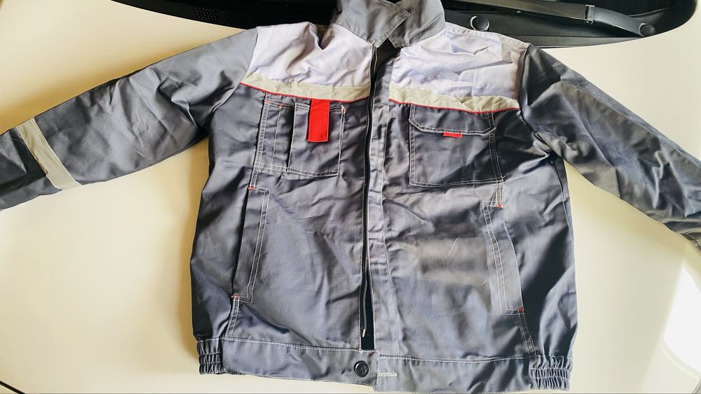 Продается спец одежда в комплекте вместе с обувью