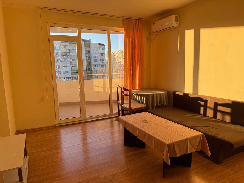 Дава се под наем Двустаен апартамент в Бургас, Меден рудник - зона А - 68 кв.м за 255 € - Снимка #1