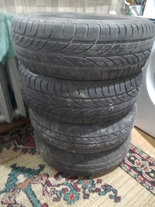 Продам Резины комплект