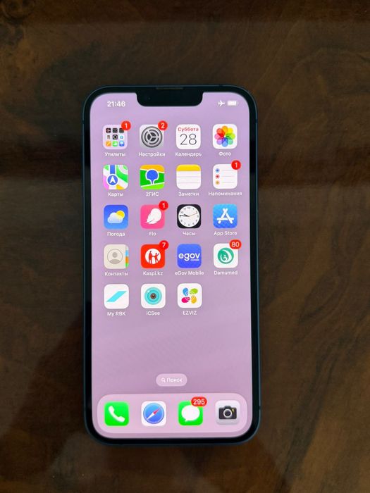 iPhone 13, 128 Gb в хорошем состоянии