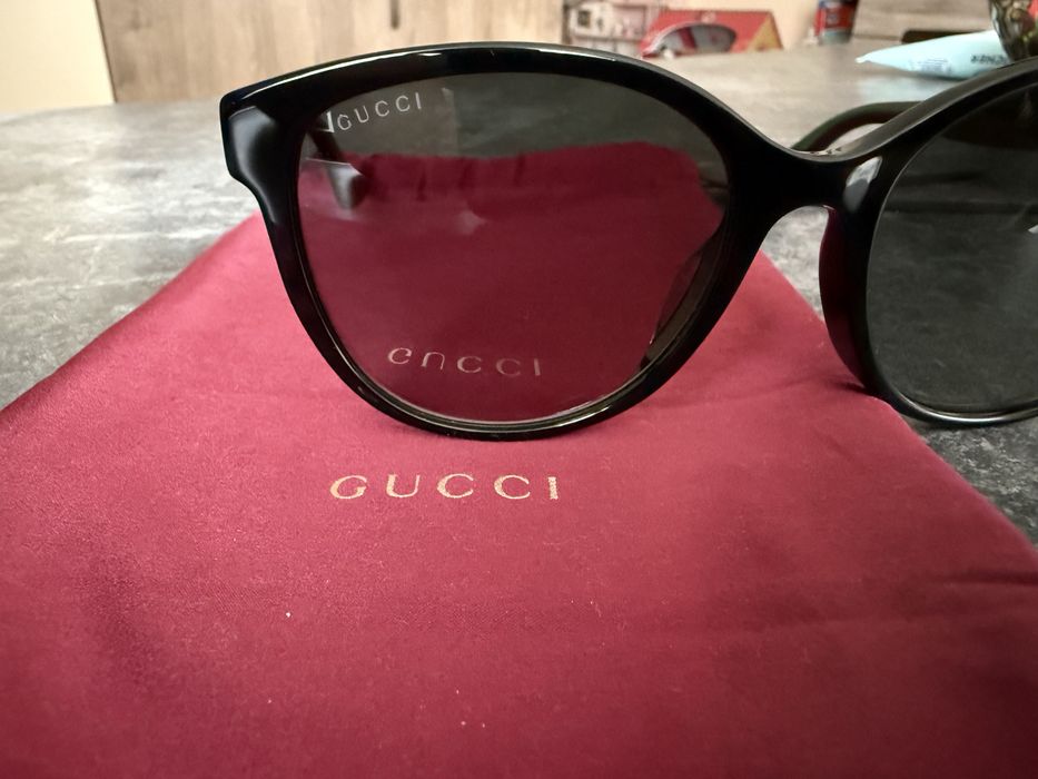 Продавам слънчеви очила Gucci