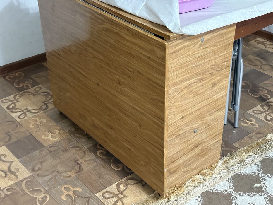 Продам стол-книжку