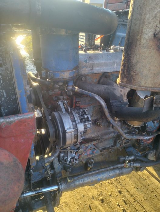 Vând tractor UTB 445 DTC